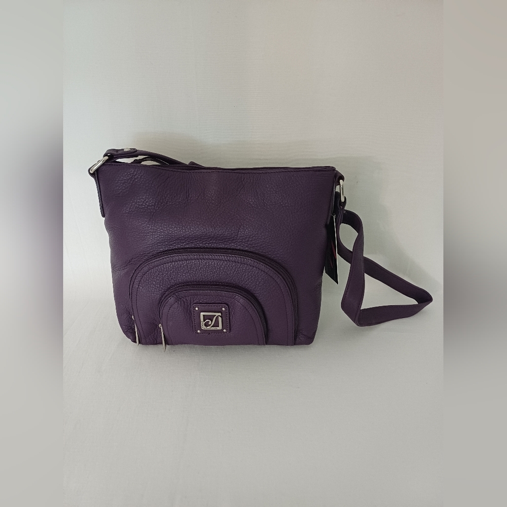 Stone Mountain NWT Essex Leather Bucket Purple Bag Double Front Pockets A83536